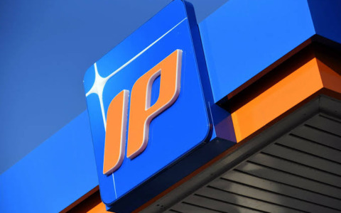 Socar annuncia un tetto ai prezzi dei carburanti Ip