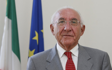 Stanzione: l’IA non diventi sorveglianza di massa