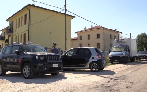 Tentato omicidio a Medicina: fermato un 57enne che molestava la mamma del ragazzo accoltellato