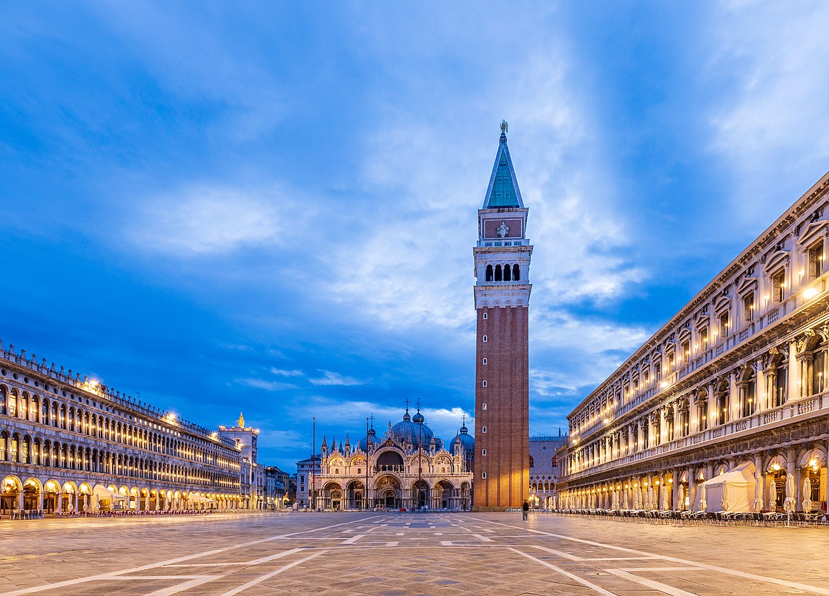 Venezia valuta l’aumento della tassa di soggiorno fino a 9 euro