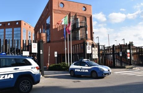 33 misure di prevenzione a settembre: raffica di fogli di via, Daspo Willy e ammonimenti