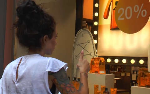 A Bologna i negozi non chiuderanno sabato: i commercianti non si lasciano intimidire