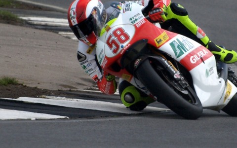 A Sepang l’omaggio dei genitori a Marco Simoncelli