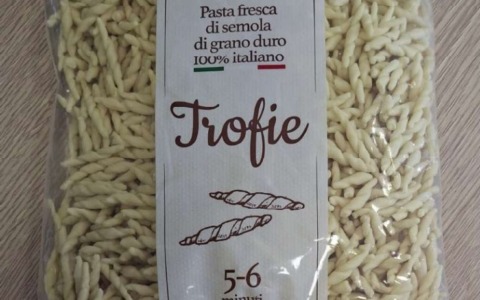 Allarme al discount e al supermercato per la pasta con frammenti metallici e per il pesce spada al mercurio