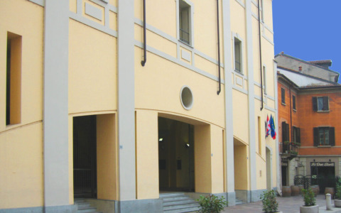 Alloggi pubblici, aumentano gli anticipi in bolletta: sindacati in allarme
