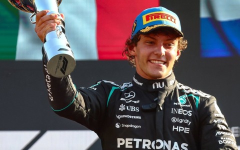 Mercedes, la concorrenza si avvicina ma Antonelli è solido