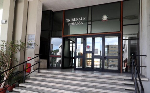 Annegò a 10 anni in una piscina: assolti i cinque imputati