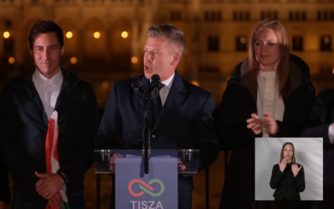 Budapest cancella i divieti Lgbt e ottiene 4,2 miliardi dall’Ue