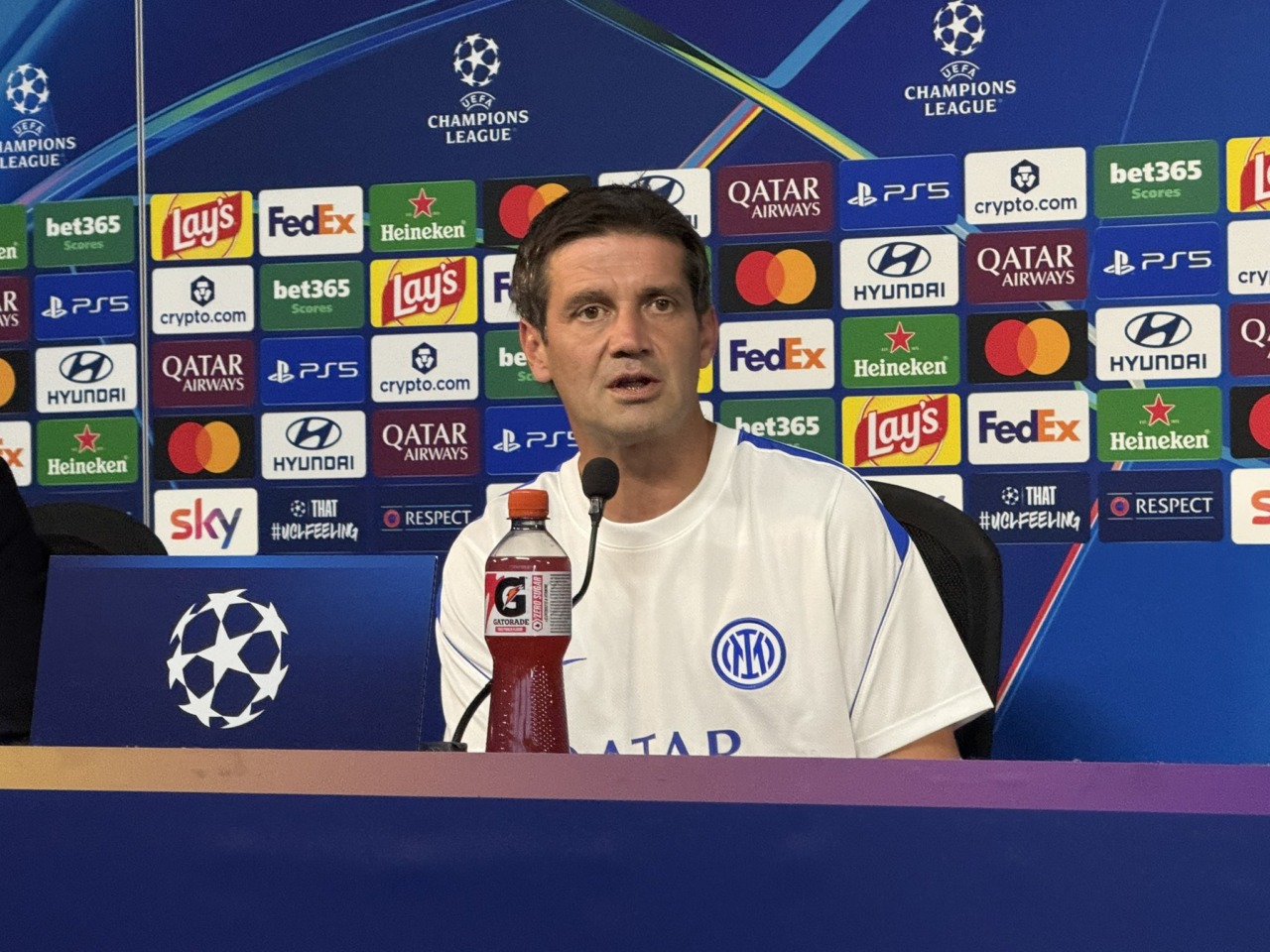 Chivu: “Abbiamo l’ambizione di arrivare in fondo alla Champions”