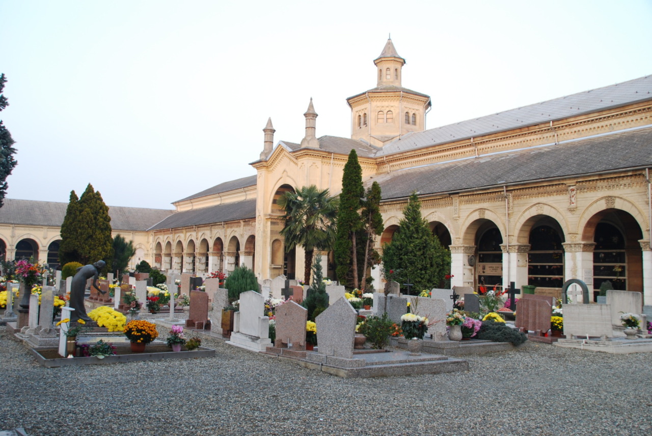 Cimitero Alessandria, il Comune chiarisce: nessuna esumazione nel campo dei bimbi
