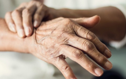 Come affrontare il Parkinson: a Filo Diretto Ilaria Passaro, Elisabetta Dettoni e Rosalba Cuniolo