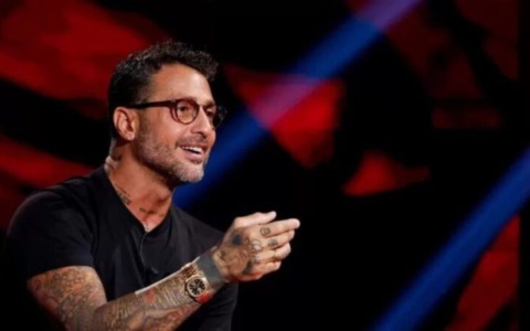 Corona, rapina sotto casa: lievi escoriazioni