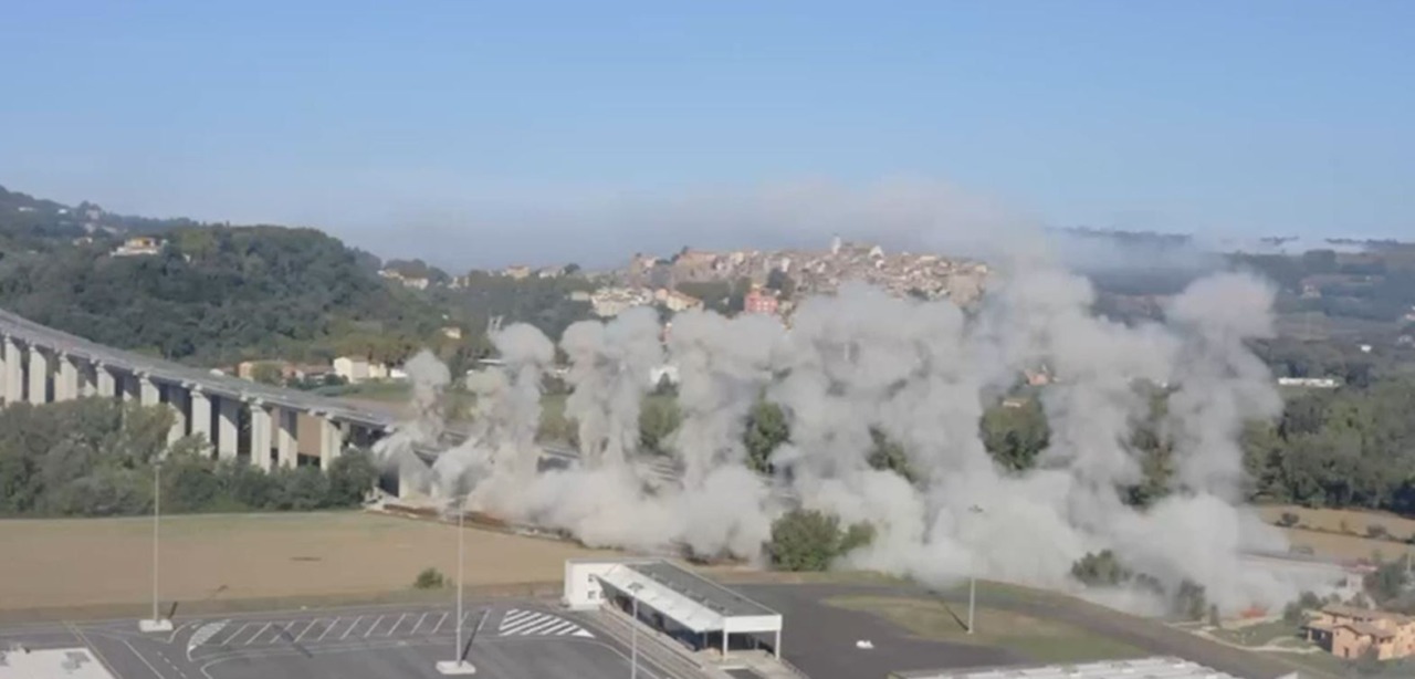 Demolizione controllata del Viadotto “Tevere” a Orte delle prime 13 campate