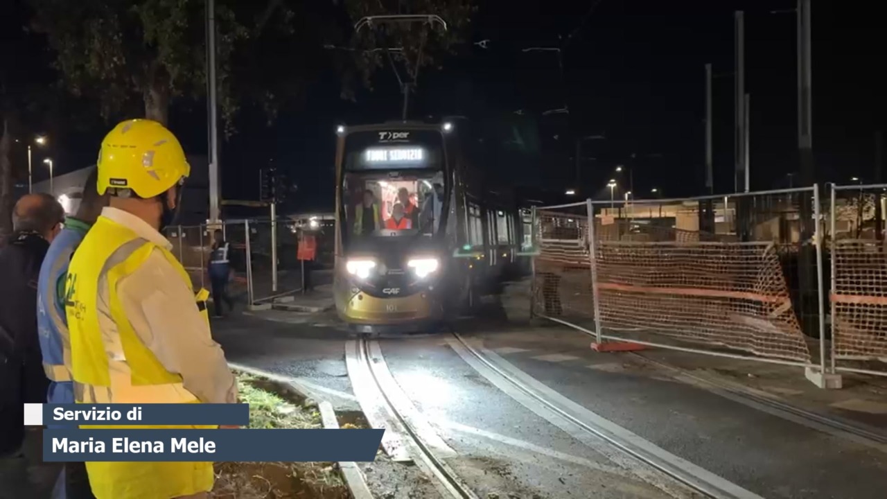 ECCO IL TRAM E I PRIMI TEST SULLE STRADE DI BOLOGNA