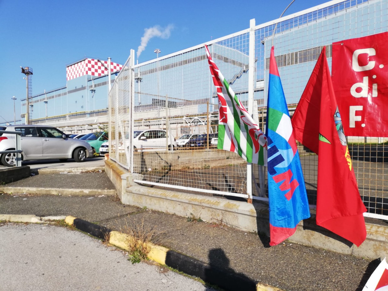 Ex Ilva, stop dell’area a caldo a Taranto: proclamato sciopero in tutti gli stabilimenti
