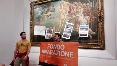 Firenze, blitz alla Venere degli Uffizi: riparte il processo per tre attivisti