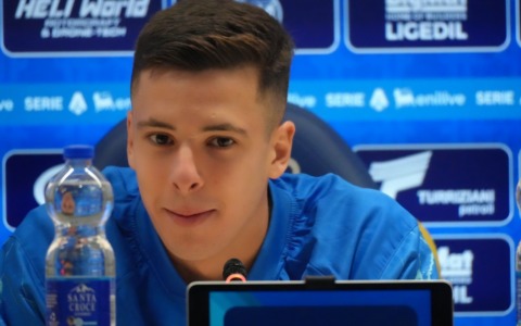 Frosinone – Lecce, Palmisani: “Sarà una partita tosta, ma siamo concentrati. Vogliamo vincere”