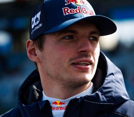 GP di Sepang: Verstappen vince, Antonelli ad un passo dal titolo