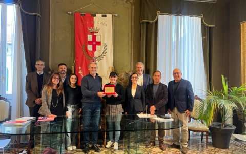 Il Comune di Ovada rende omaggio a una storica attività commerciale della città