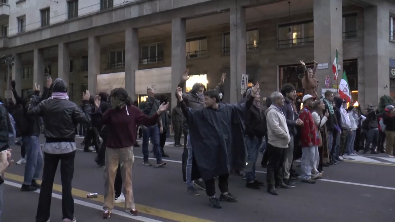 Il Pd difende i manifestanti pacifici e annuncia road map di confronto