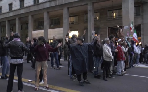 Il Pd difende i manifestanti pacifici e annuncia road map di confronto