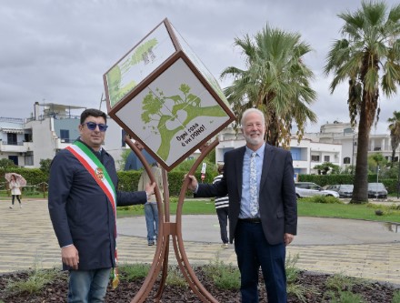 Inaugurata l’opera “Il Dado della Terra”