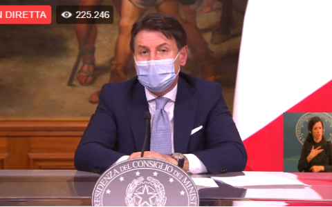 La Camera approva il reintegro dei sanitari radiati durante il Covid