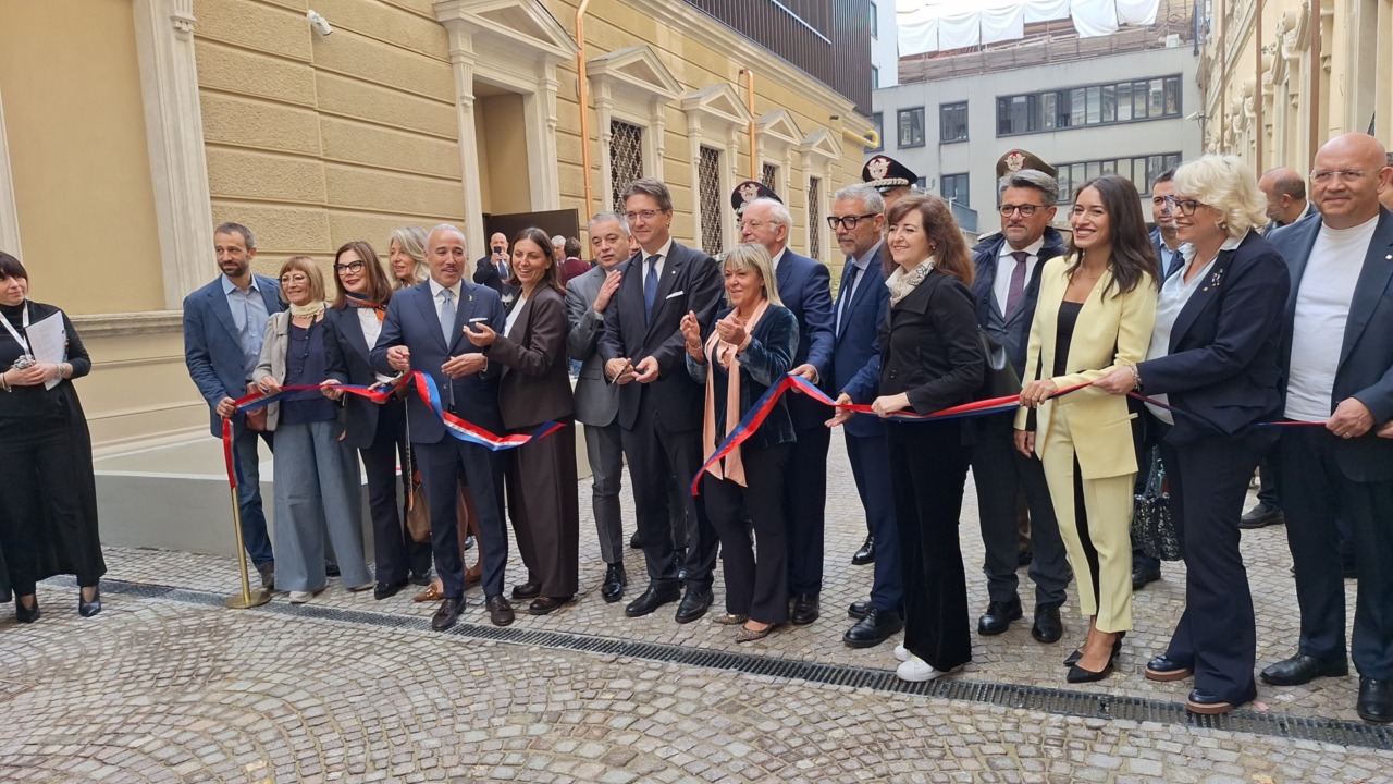 Le meraviglie della nuova biblioteca regionale “Umberto Eco” a Torino