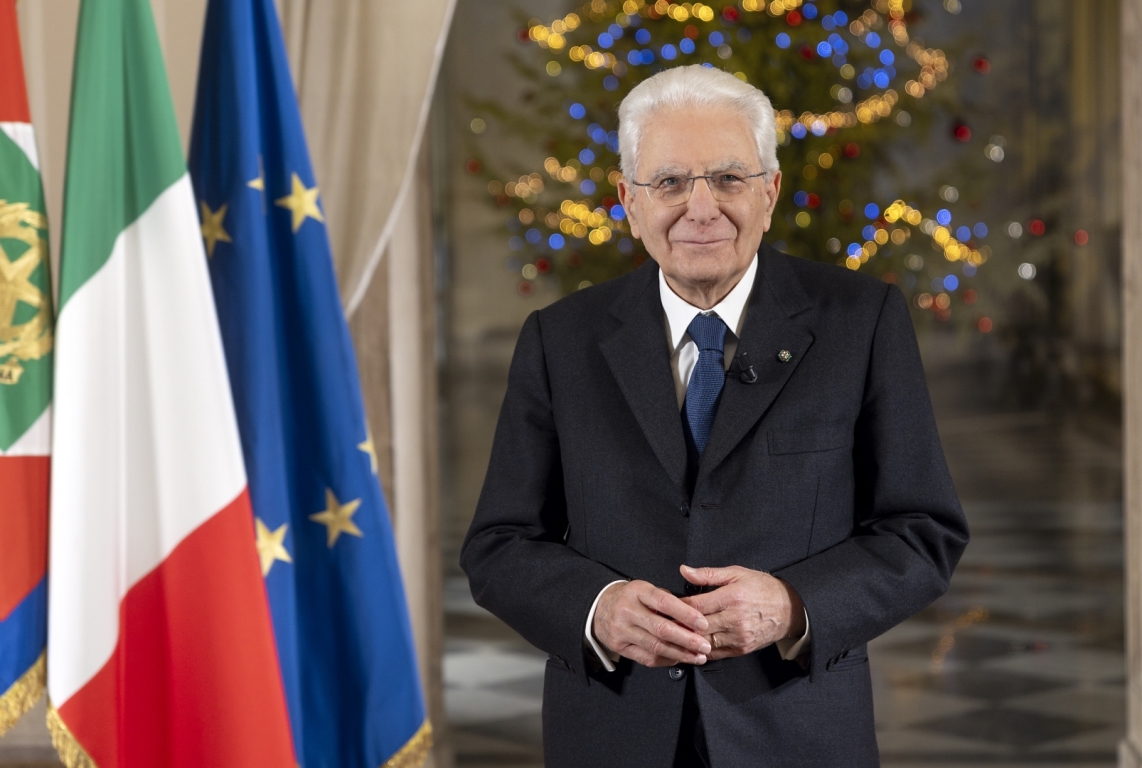 Mattarella: a scuola non si possono celebrare 51 ricorrenze