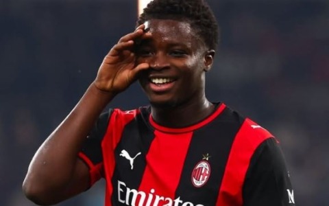 Milan show, poker al Salisburgo con super Cisse