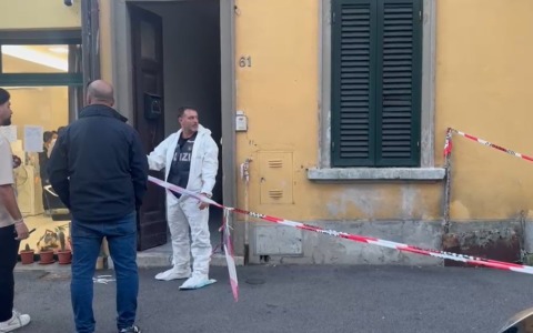 Omicidio in via Marini a Prato, il killer parla di droga ma spunta l’ombra dell’incendio al Soccorso