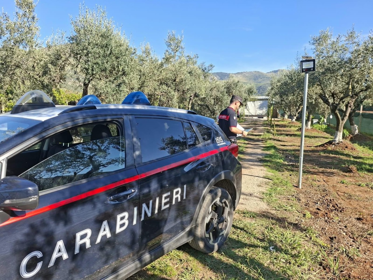 Opere edilizie abusive, denunciati il proprietario e il committente dei lavori
