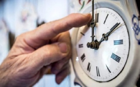 Ora solare, si dorme un’ora in più ma non il beneficio non si vede