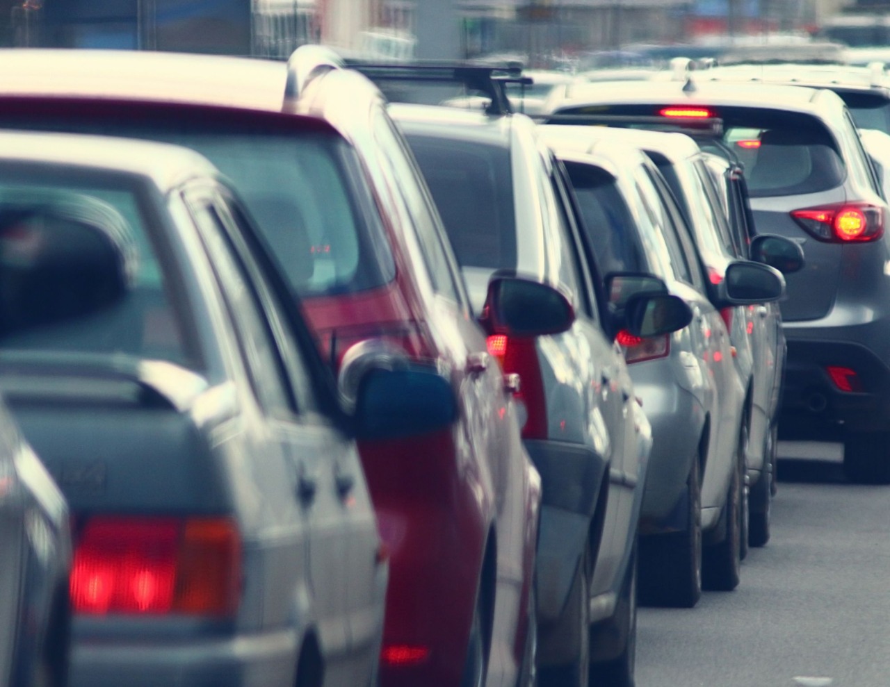 Petizione per ridurre le code in via Plazzi a Ravenna