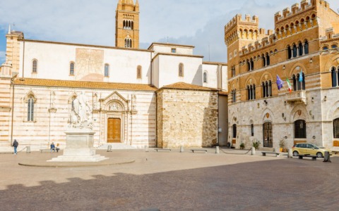 Piazza Nassiriya a Grosseto verso la trasformazione in giardino
