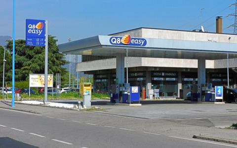 Price cap fino al 31 dicembre per Q8 ed Eni: la misura contro il caro carburanti resta