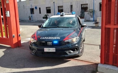 Pugno duro dopo l’aggressione: scattano due Daspo Urbani