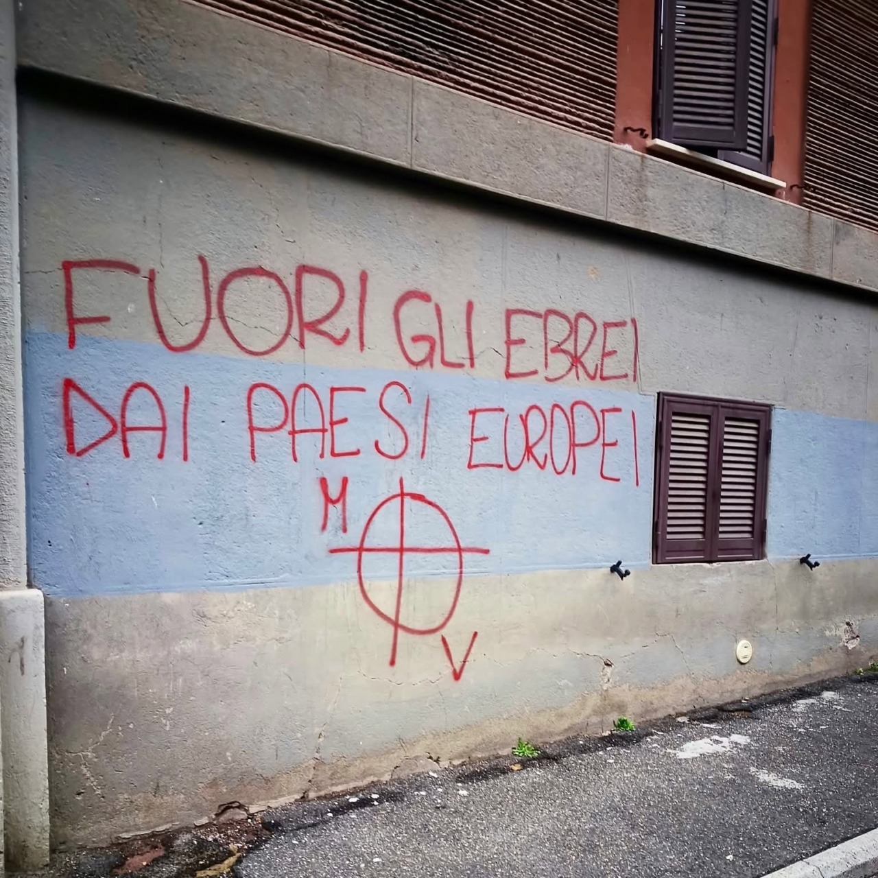 Scritte antisemite a Monteverde, il Comune ripristina il decoro