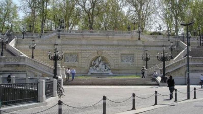 Si comincia: trovata sulla Montagnola ragazza con passamontagna e pistola a salve
