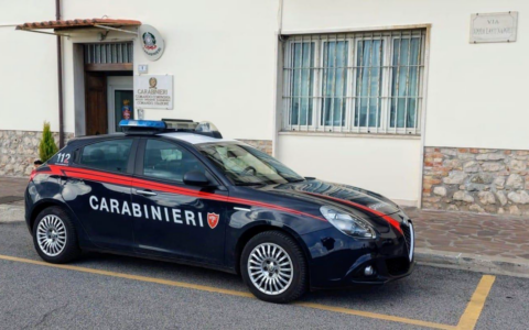 Sottoposto all’obbligo di presentazione alla Polizia Giudiziaria continuava a spacciare