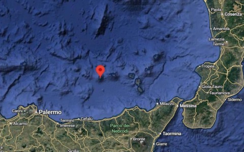 Terremoto nel Tirreno, magnitudo rivista a 5.5