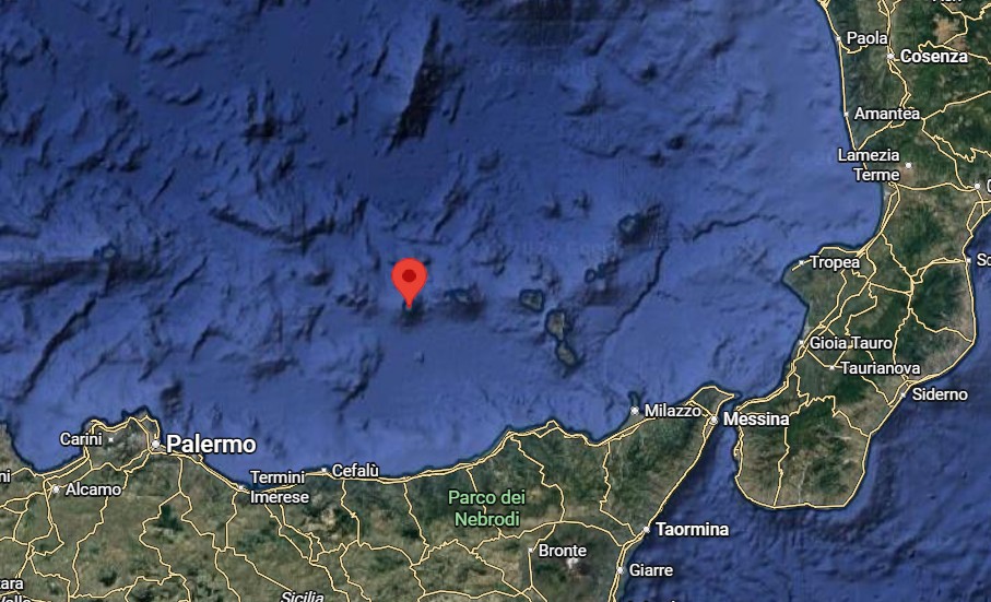 Terremoto nel Tirreno, magnitudo rivista a 5.5