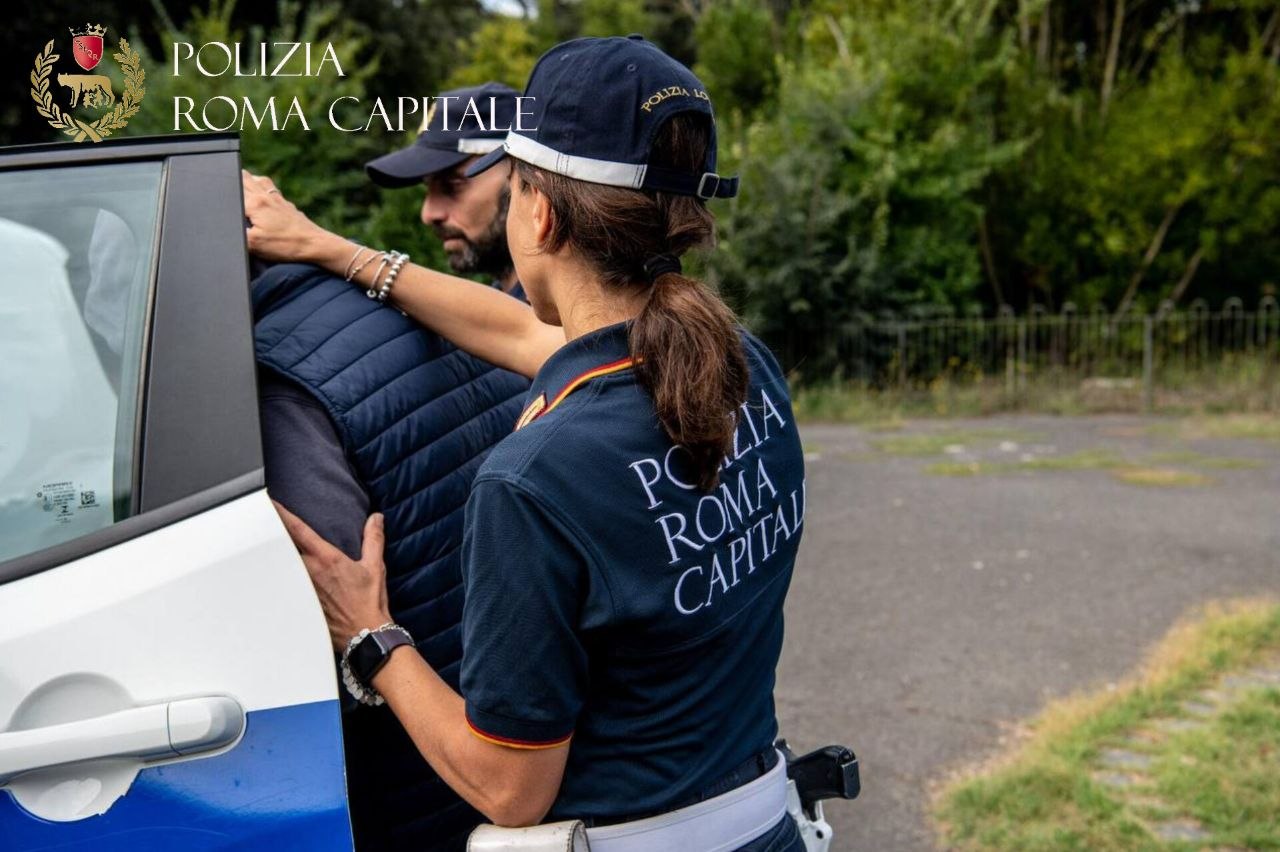 Tor Bella Monaca, inseguimento ad alta velocità. Arrestato un 20enne senza patente